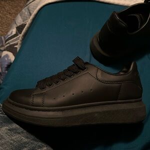 Alexander McQueen Oversized Sneaker ‘Triple Black’